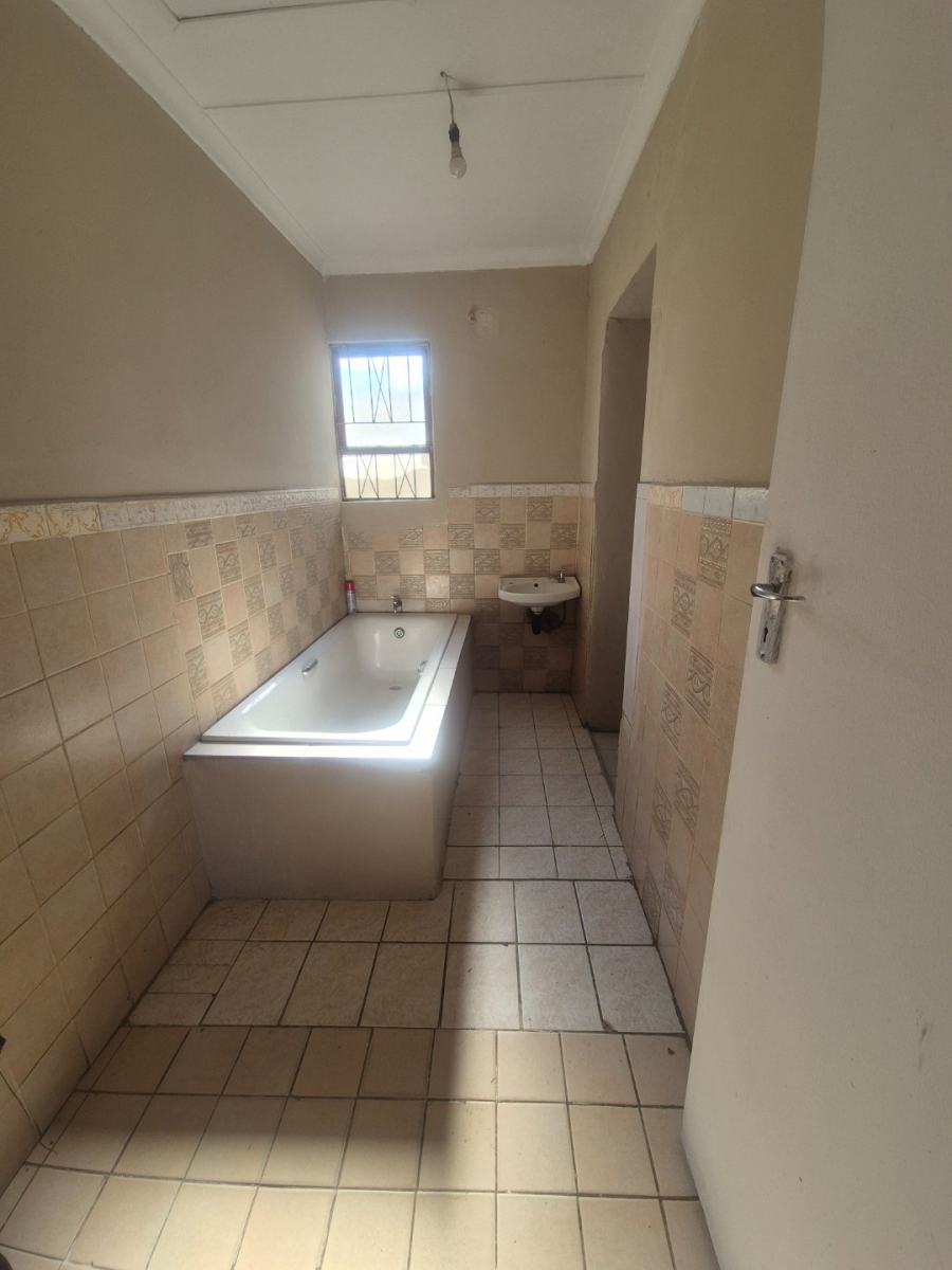 2 Bedroom Property for Sale in Soweto On Sea Eastern Cape